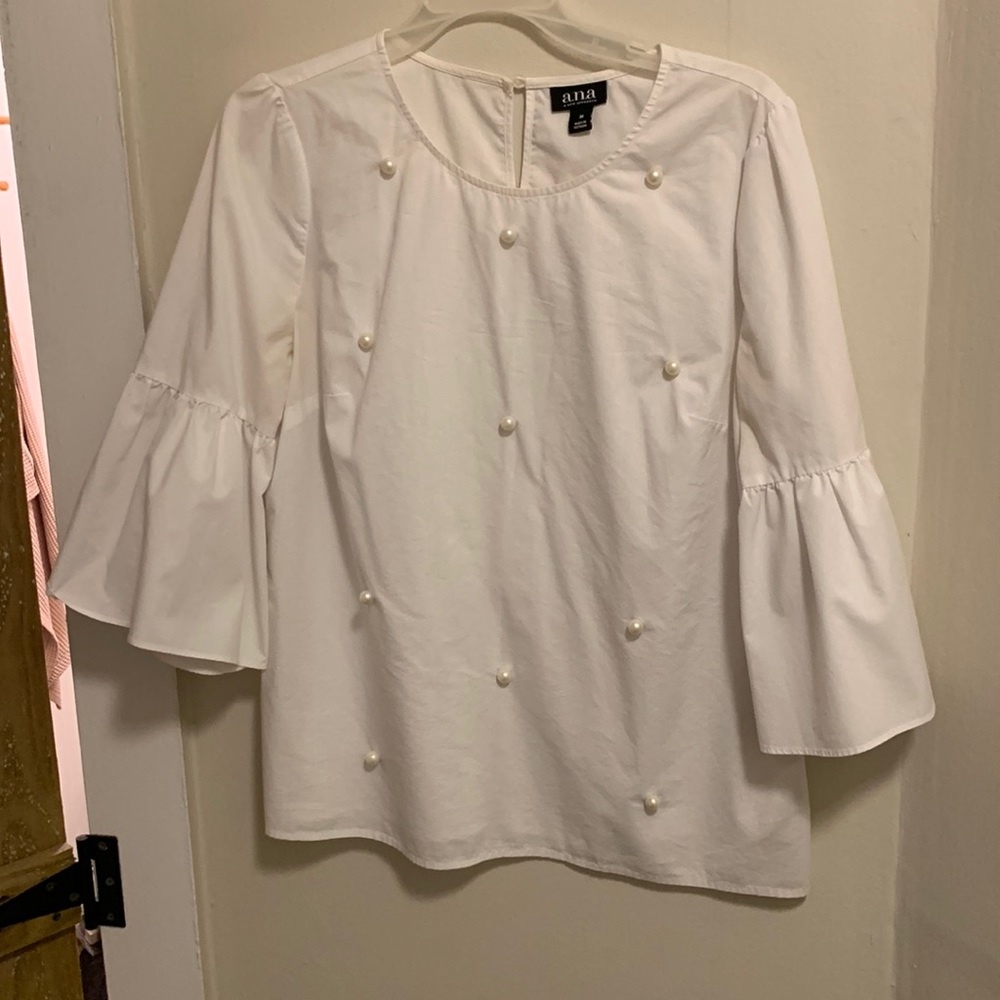 White & pearl blouse, great condition, a.n.a. Brand, No tearing